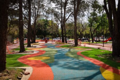 El Intendente recorrió las obras de las Plazas Miguel Dávila y 9 de Julio