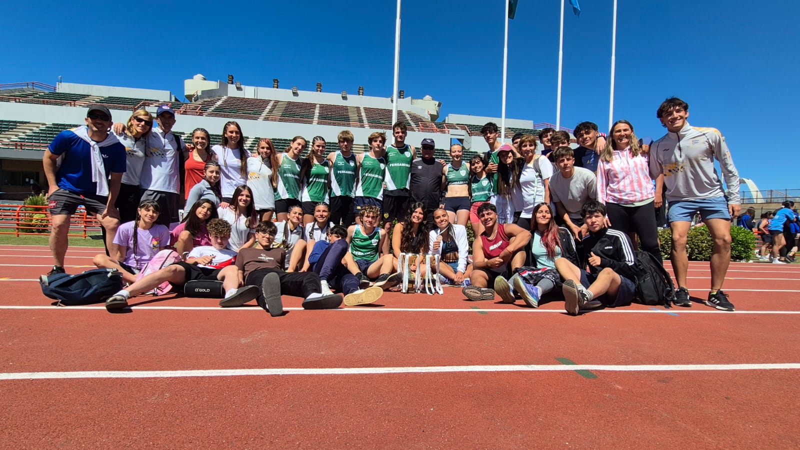 Hoy vuelve la delegación pergaminense que ayer cosechó 11 medallas Hoy vuelve la delegación pergaminense que ayer cosechó 11 medallas