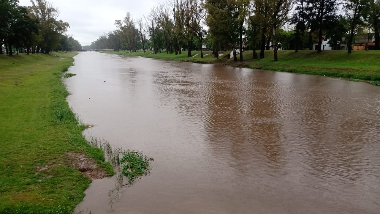 Intensa actividad de los equipos municipales durante la tormenta