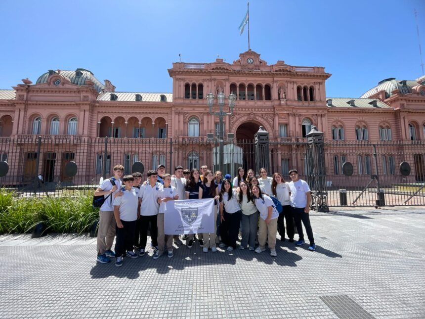 Juegos “Cacho Bustos” 2025: Los jóvenes disfrutaron de su viaje recreativo a CABA