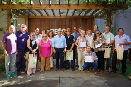Reconocimiento a trabajadores municipales por años de servicio y comienzo de etapa jubilatoria