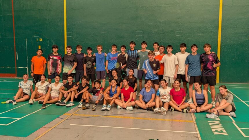 El Bádminton se afianza a nivel local