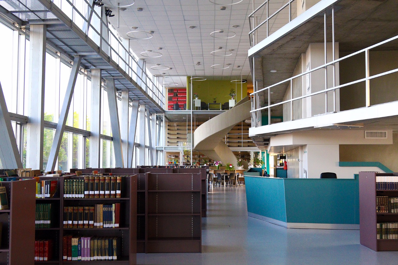 Club de Lectores en la Biblioteca Menéndez