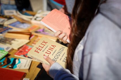 Día del Libro: Exitosa jornada en la Biblioteca Menéndez