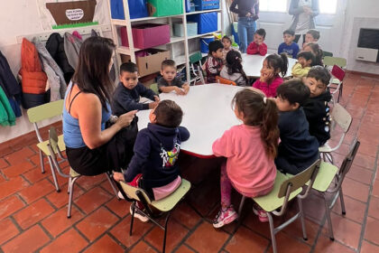 “Arqueólogos por un día”: el Museo Municipal lleva talleres educativos a los CDC