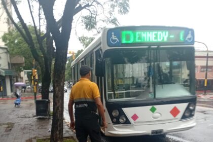 Refuerzan controles sobre el uso del celular al volante para prevenir siniestros viales