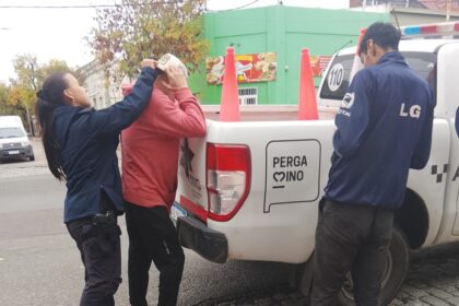 Los demoraron por actitud sospechosa y fueron detenidos por llevar droga Los demoraron por actitud sospechosa y fueron detenidos por llevar droga