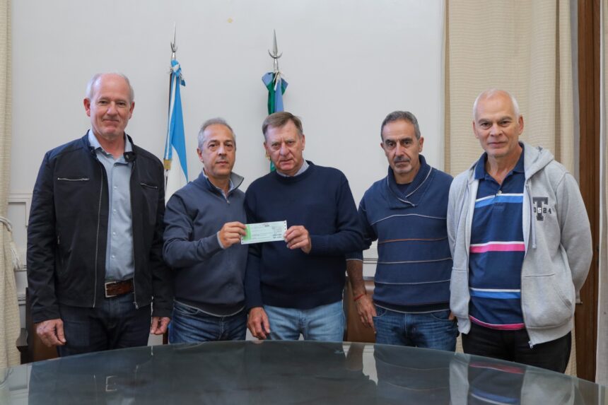 El Municipio realizó una nueva entrega de fondos a Bomberos Voluntarios