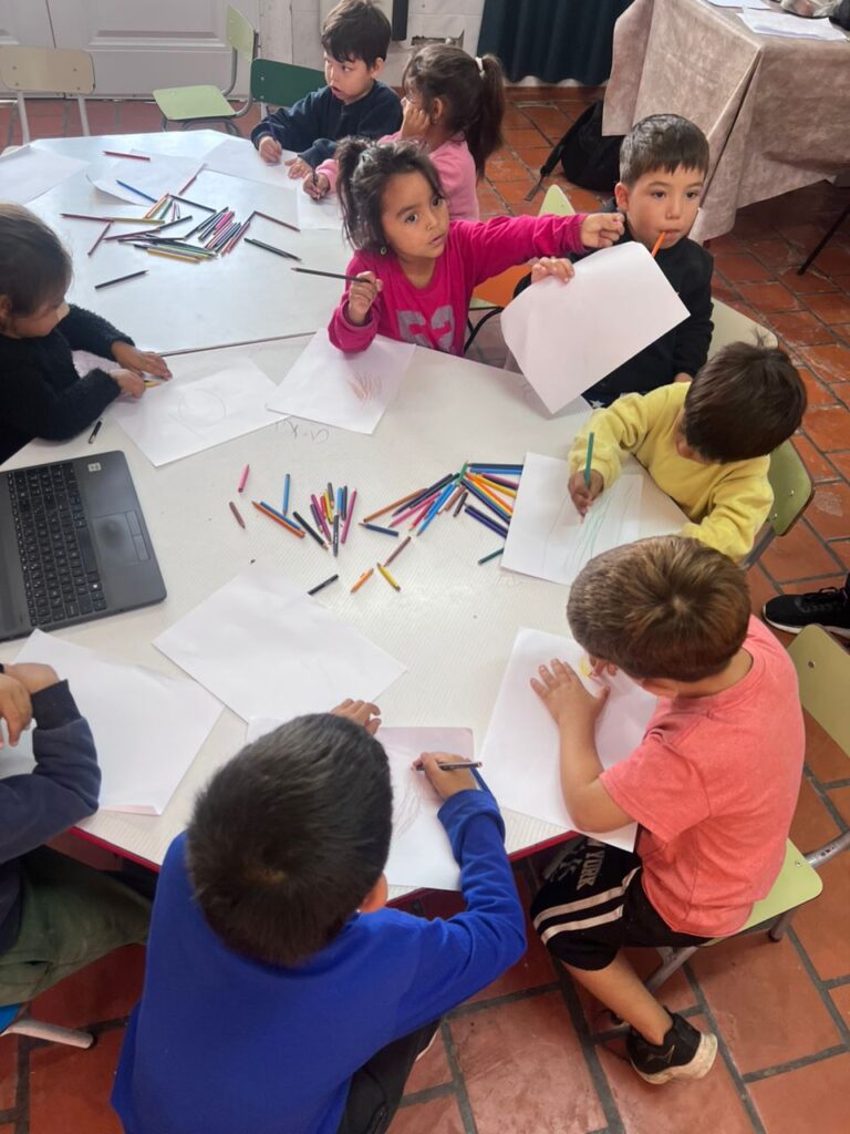 “Arqueólogos por un día”: el Museo Municipal lleva talleres educativos a los CDC