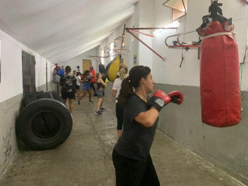 Boxeo femenino: una propuesta que combina deporte y acompañamiento en Pergamino Boxeo femenino: una propuesta que combina deporte y acompañamiento en Pergamino