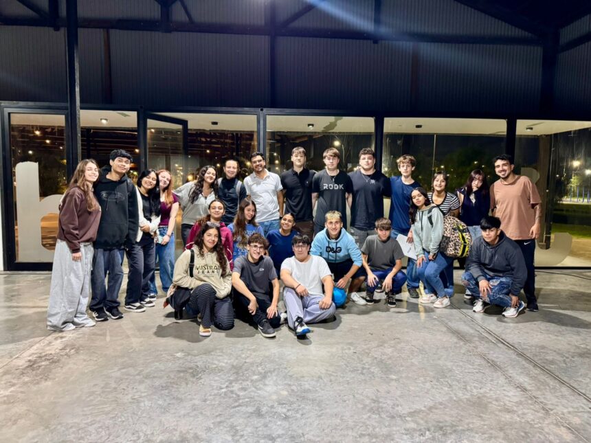 Primer encuentro con estudiantes secundarios y centros de estudiantes