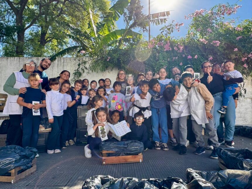 Educación ambiental: alumnos de El Socorro construyeron composteras