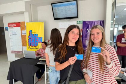 Más de 70 estudiantes tramitaron su SUBE en un nuevo operativo en UNNOBA Más de 70 estudiantes tramitaron su SUBE en un nuevo operativo en UNNOBA