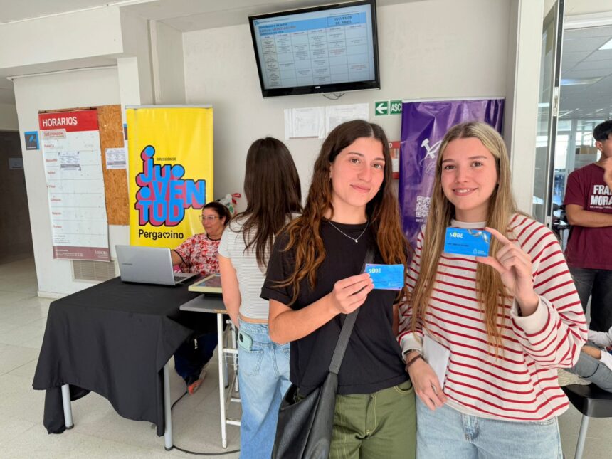 Más de 70 estudiantes tramitaron su SUBE en un nuevo operativo en UNNOBA