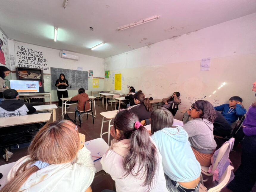 Continúan los talleres de arqueología en instituciones educativas