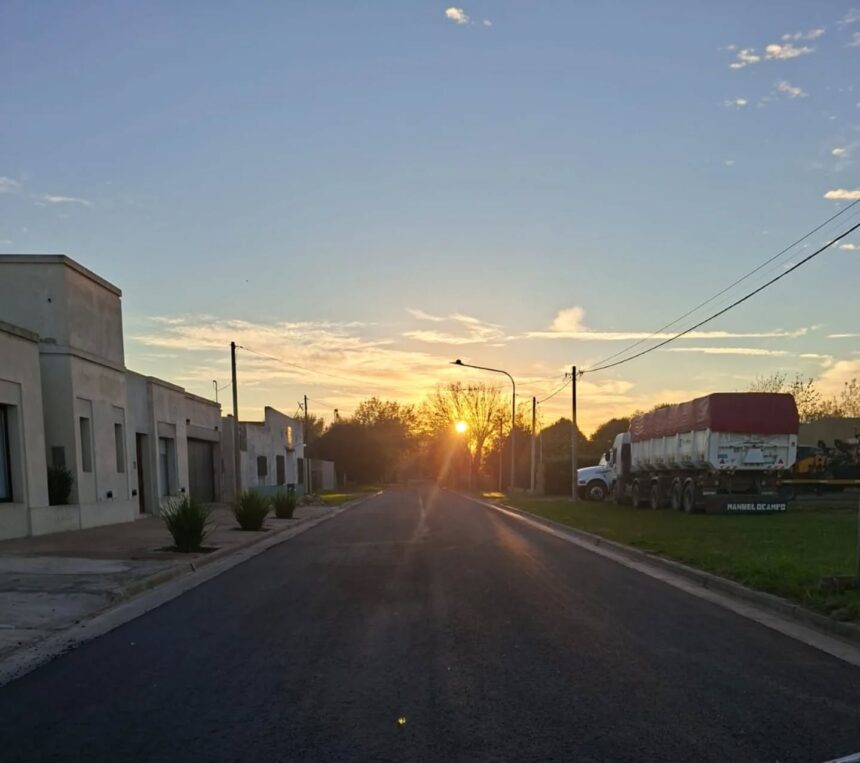 Avanzan obras de pavimento y bacheo en Manuel Ocampo y Pinzón Avanzan obras de pavimento y bacheo en Manuel Ocampo y Pinzón