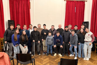 Reconocimiento al esfuerzo: Se entregaron 14 Becas Deportivas