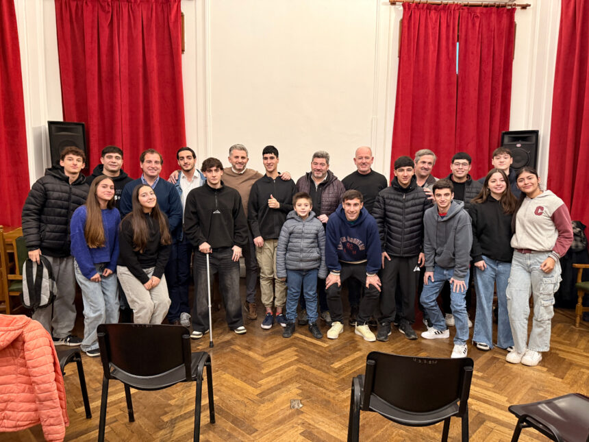 Reconocimiento al esfuerzo: Se entregaron 14 Becas Deportivas Reconocimiento al esfuerzo: Se entregaron 14 Becas Deportivas