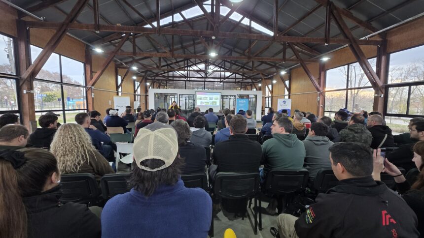 Se realizó una capacitación para operadores de drones del ámbito agropecuario Se realizó una capacitación para operadores de drones del ámbito agropecuario