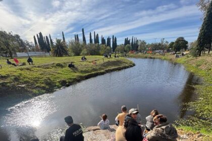 Vuelven las actividades de la Escuela de Pesca con una mateada en el Parque Municipal Vuelven las actividades de la Escuela de Pesca con una mateada en el Parque Municipal