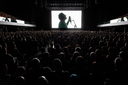 El Teatro San Martín suma visitas guiadas y la proyección del documental de Divididos El Teatro San Martín suma visitas guiadas y la proyección del documental de Divididos
