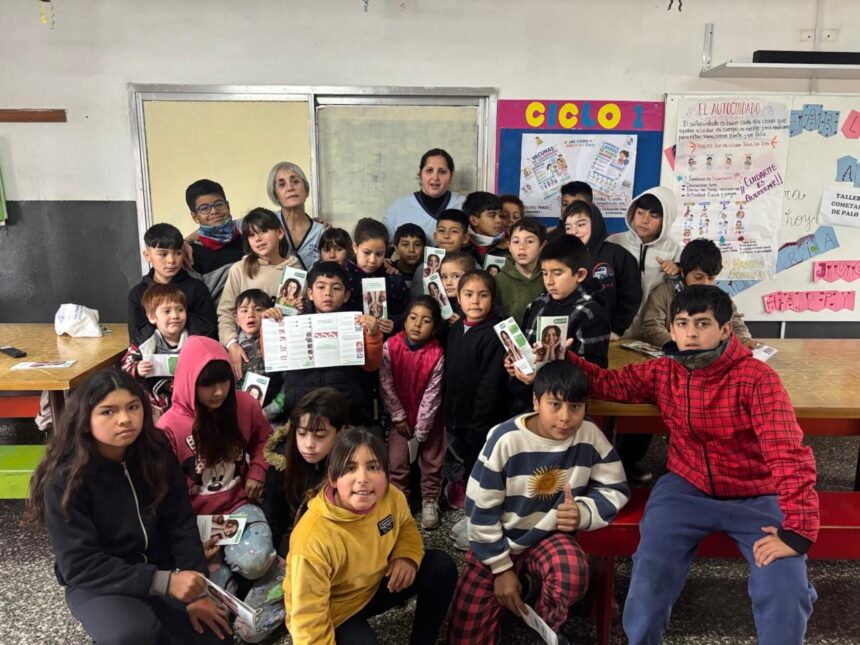 Charla sobre salud bucal y autocuidado en la Casa del Niño de Ocampo Charla sobre salud bucal y autocuidado en la Casa del Niño de Ocampo